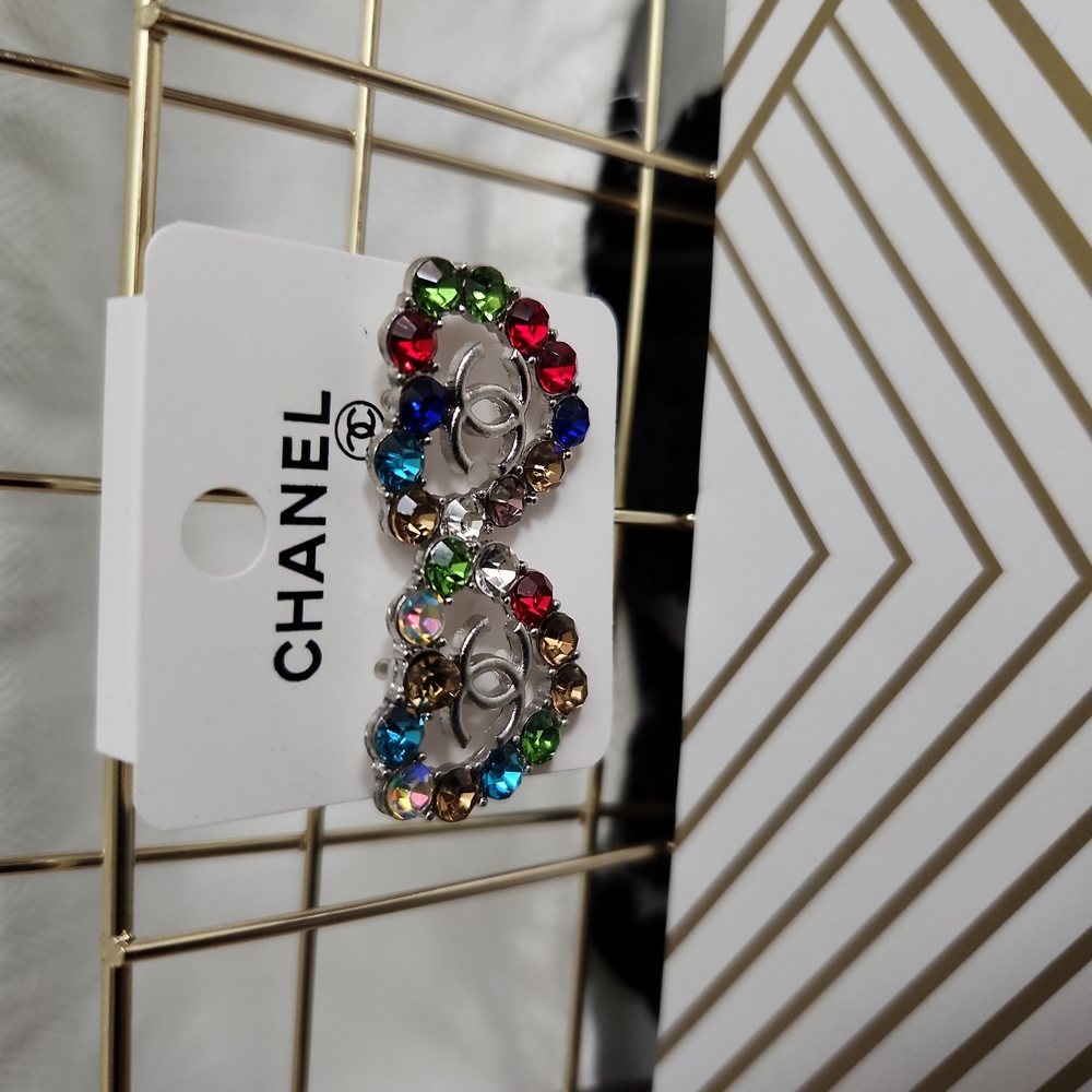 Luxurious earrings.